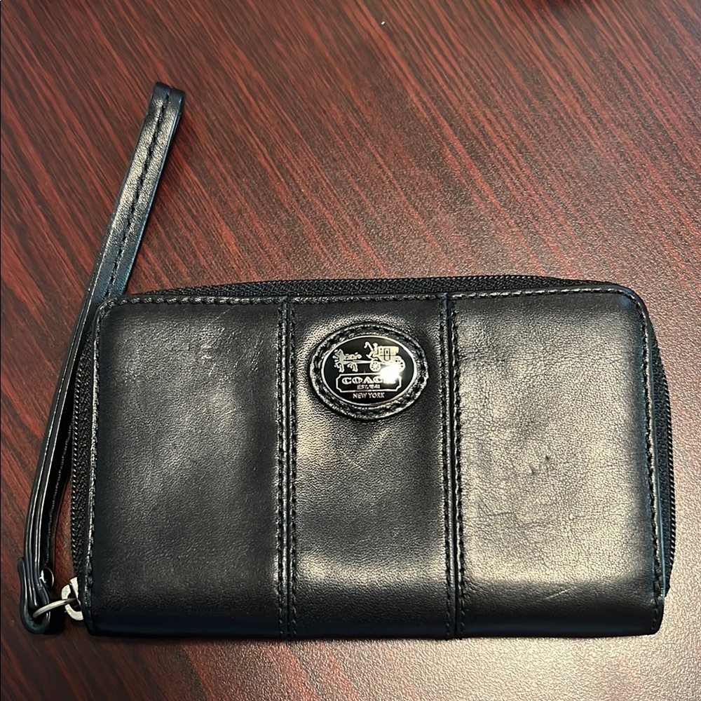 Coach Black Leather Zip Wristlet